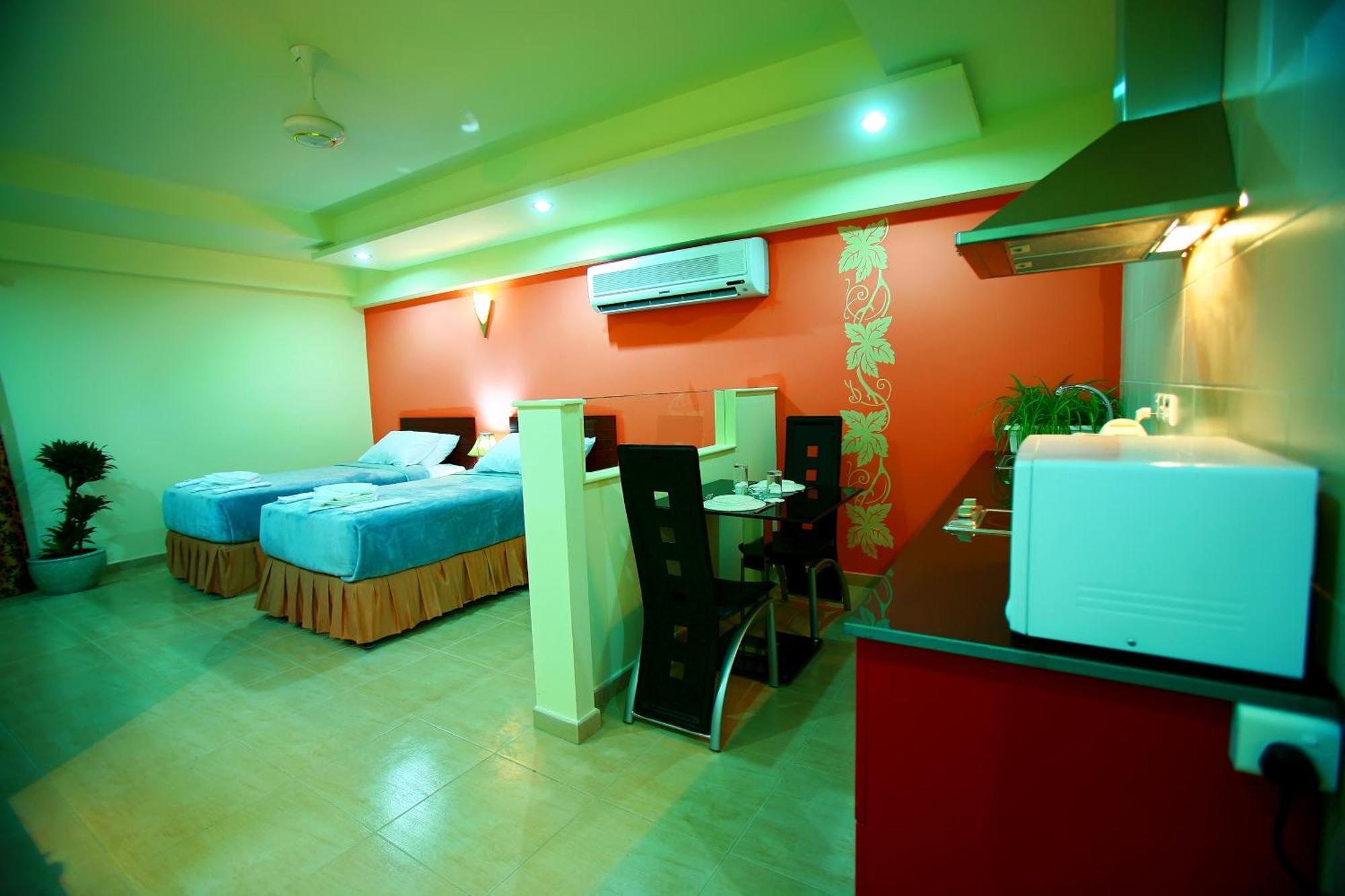 Johny International Hotel Muscat Ngoại thất bức ảnh