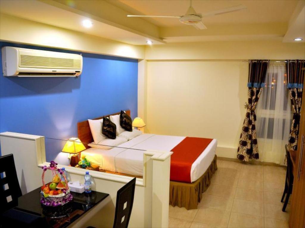 Johny International Hotel Muscat Ngoại thất bức ảnh